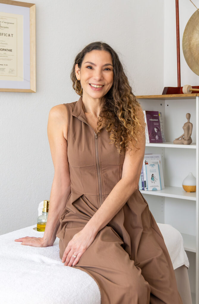 Valérie Remazeilles Naturopathe spécialisée en Naturopathie fonctionnelle et formée à la méthode Renata França vous reçoit dans son cabinet à l'espace Shanti à Vevey, au coeur de la Riviera